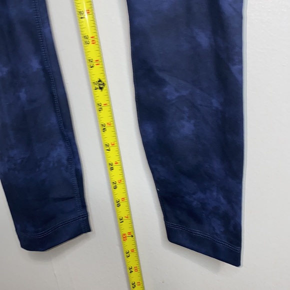 🌲Adorable blue 7/8 leggings! - Picture 10 of 11